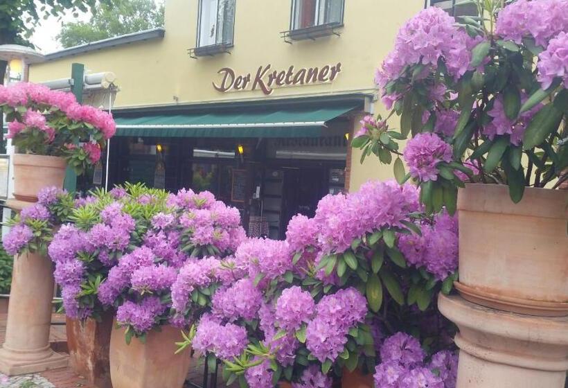 اتاق استاندارد یک نفره, Pension Der Kretaner
