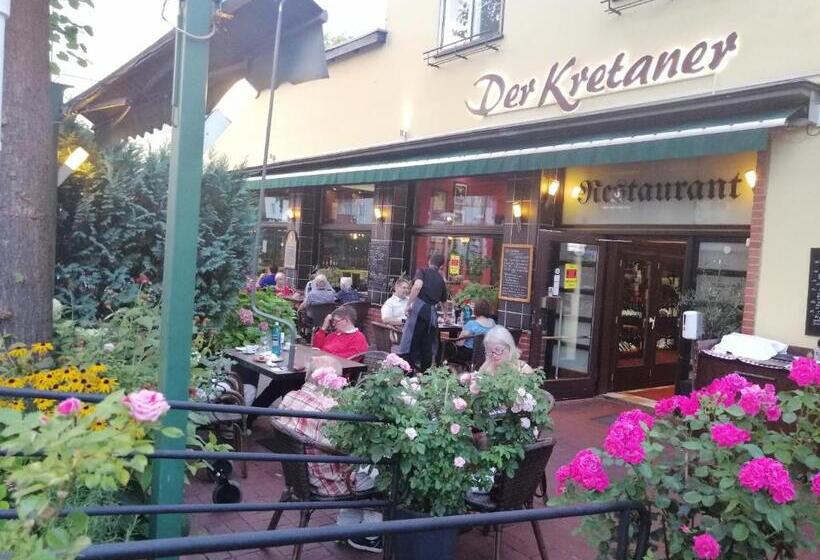 اتاق استاندارد چهار تخته, Pension Der Kretaner