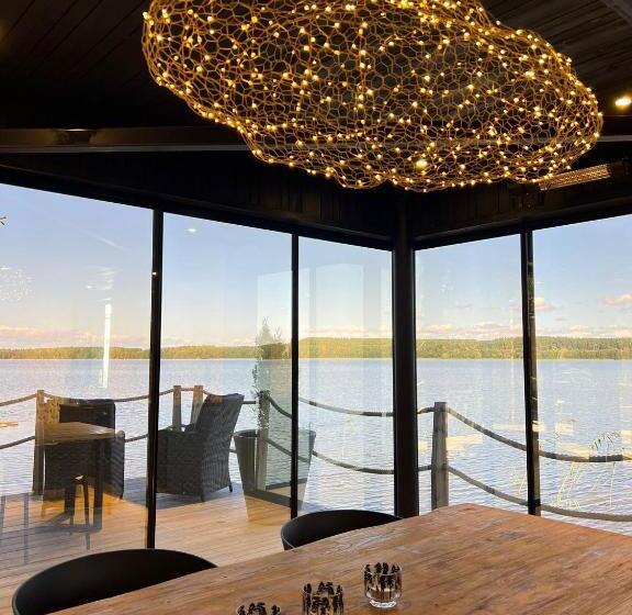 Люкс Премиум, Lake Hotel Lehmonkärki   Haasi Mirror Houses