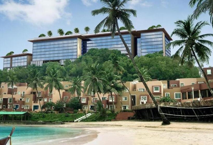اتاق سوپریور با تخت بزرگ, Taj Cidade De Goa Horizon, Goa