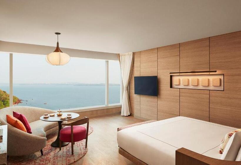 اتاق لوکس با تخت بزرگ, Taj Cidade De Goa Horizon, Goa