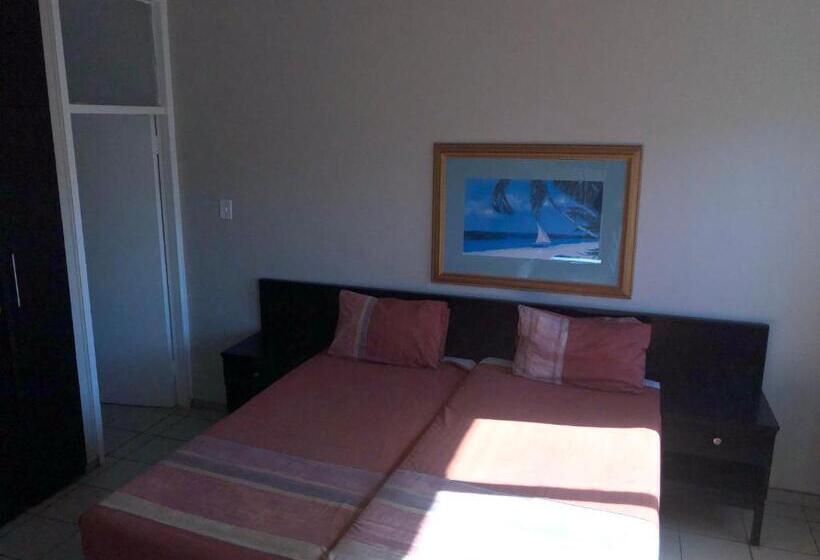 Семейные Апартаменты, Coastlands Durban Self Catering Holiday Apartments