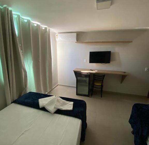 Quarto Quadruple Standart com Varanda, Pousada La Acolhida