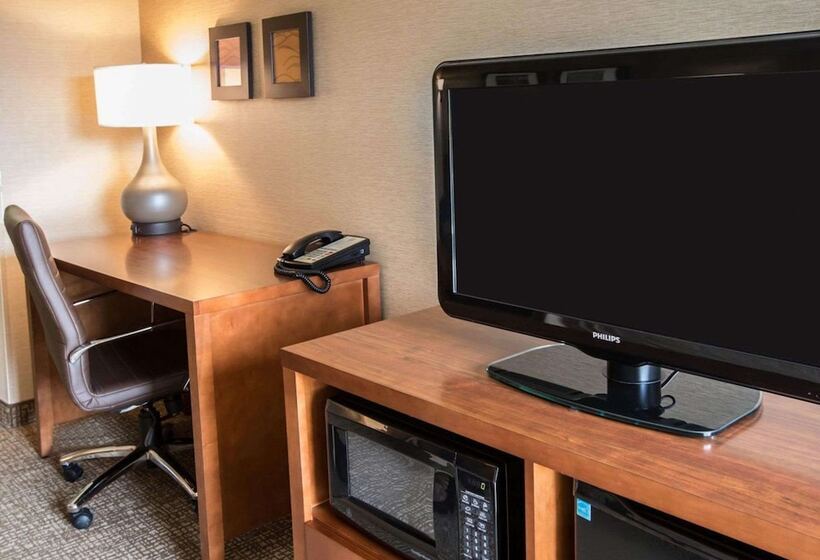 Люкс, Comfort Inn Crystal Lake   Algonquin