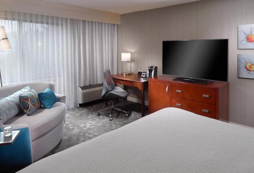 带大床的标准间, Courtyard By Marriott Atlanta Alpharetta