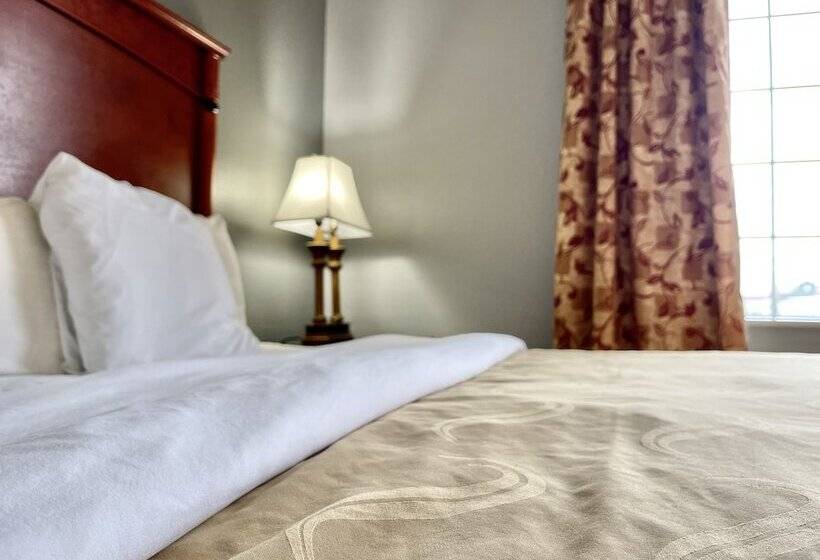 Люкс, Fairbridge Inn & Suites Cleburne