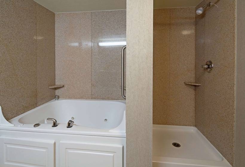 장애인을 위한 스탠다드 룸, Hampton Inn & Suites Bremerton
