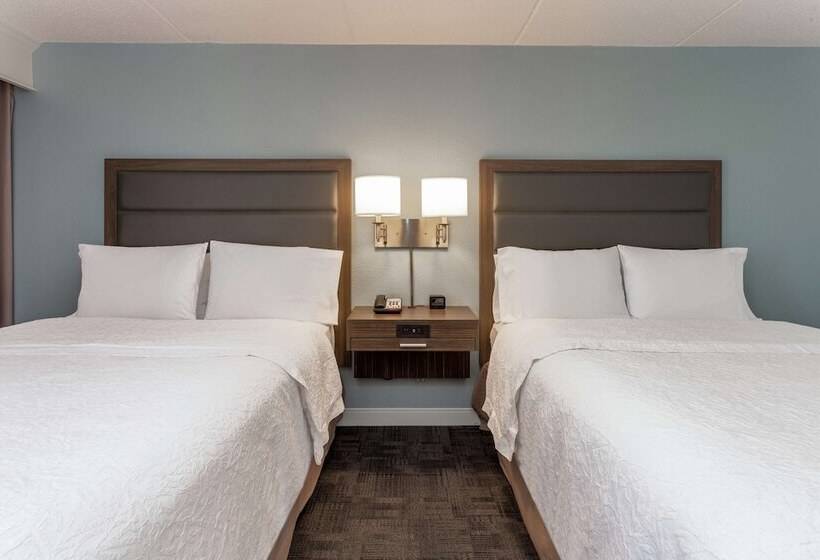 اتاق استاندارد با 2 تخت دوبل, Hampton Inn Groton