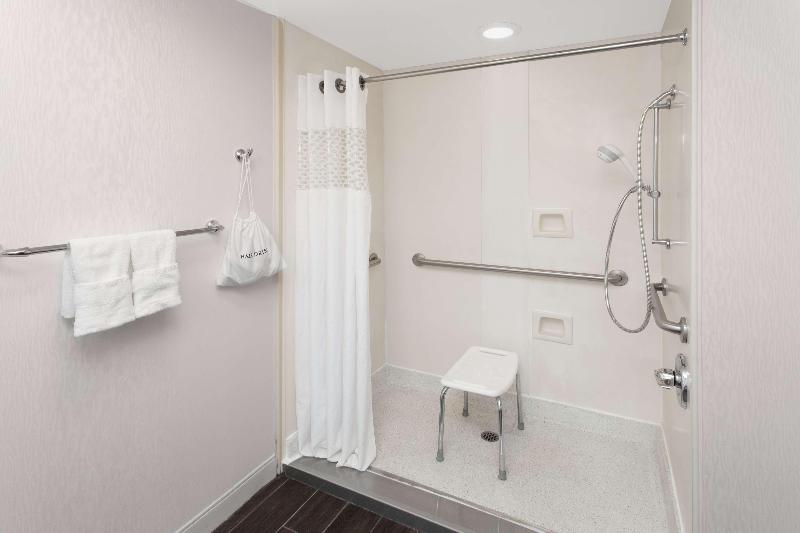 Стандартный Номер Кровать Кинг, Hampton Inn Lancaster