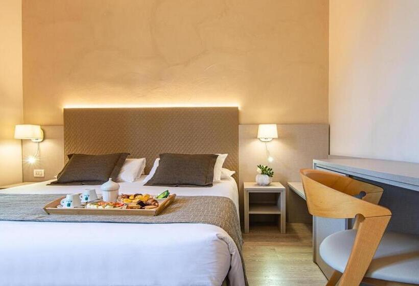 Четырехместный Номер Стандарт, Park Hotel Ai Pini & Restaurant Ai Pini
