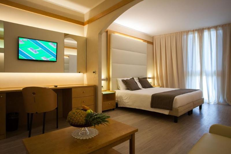 Четырехместный Номер Стандарт, Park Hotel Ai Pini & Restaurant Ai Pini