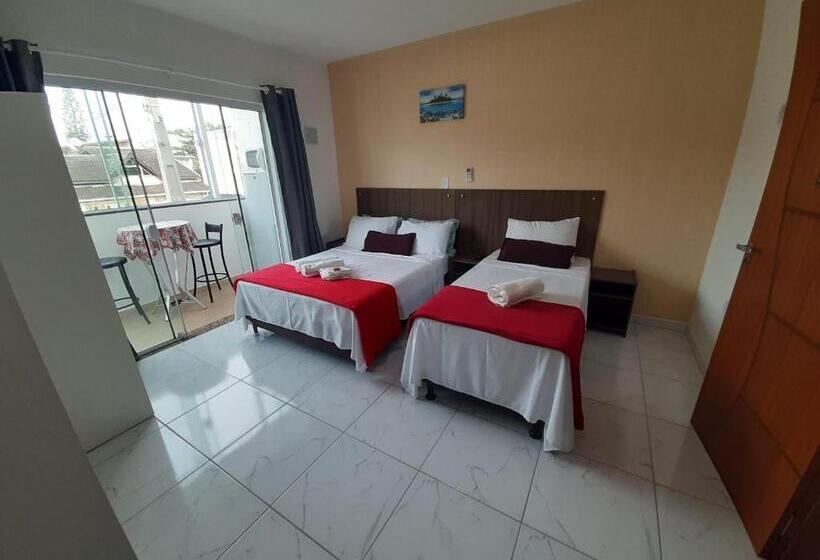 استودیو استاندارد با بالکن, Apart Pousada Penhaflat  Studio A 700 M Do Parque