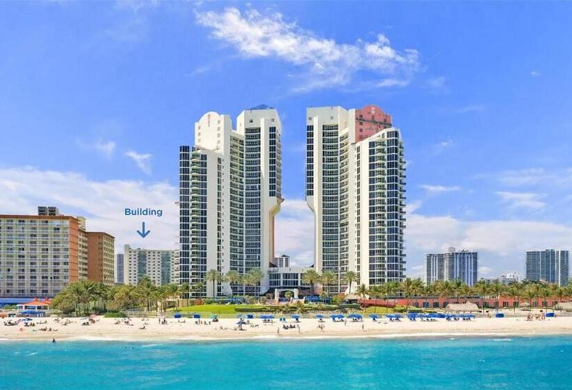 침실 1개 발코니 아파트, Beach Apartment At Condo