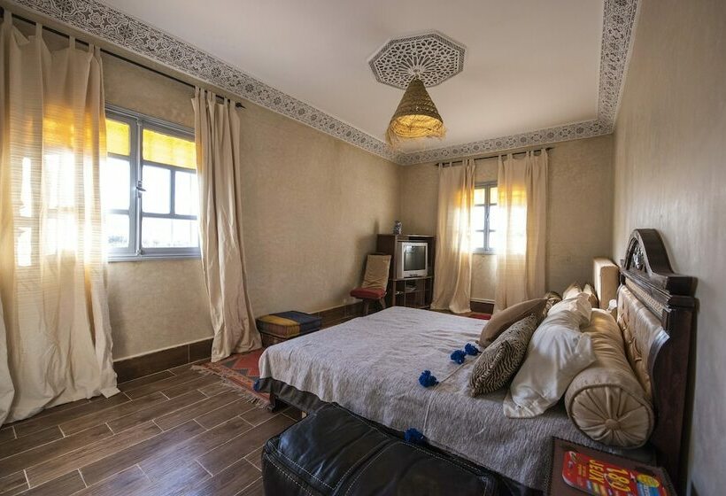 Номер Комфорт, Auberge Le Petit Jardin