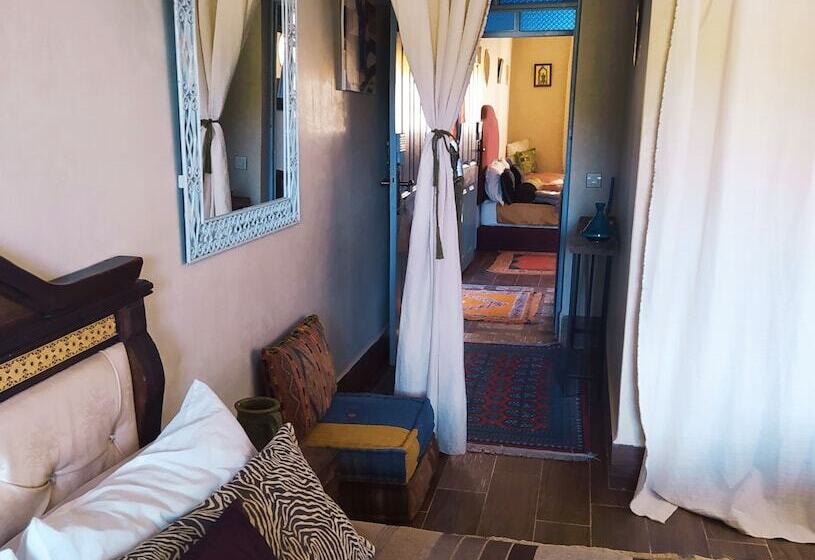 Апартаменты Комфорт 1 Спальня, Auberge Le Petit Jardin