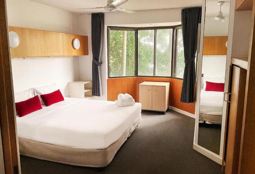 Апартаменты 3 Спальни, Tiki Hotel Apartments Surfers Paradise