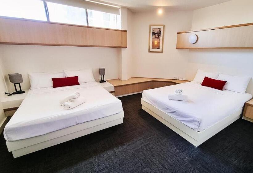Апартаменты Семейные 1 Спальня, Tiki Hotel Apartments Surfers Paradise