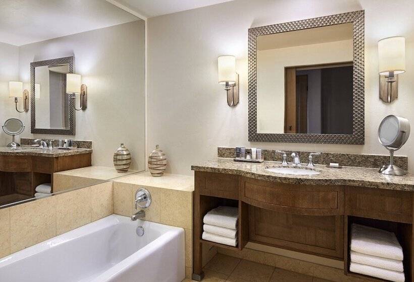חדר סטנדרט עם מיטה זוגית ונוף למגרש גולף, Jw Marriott Tucson Starr Pass Resort