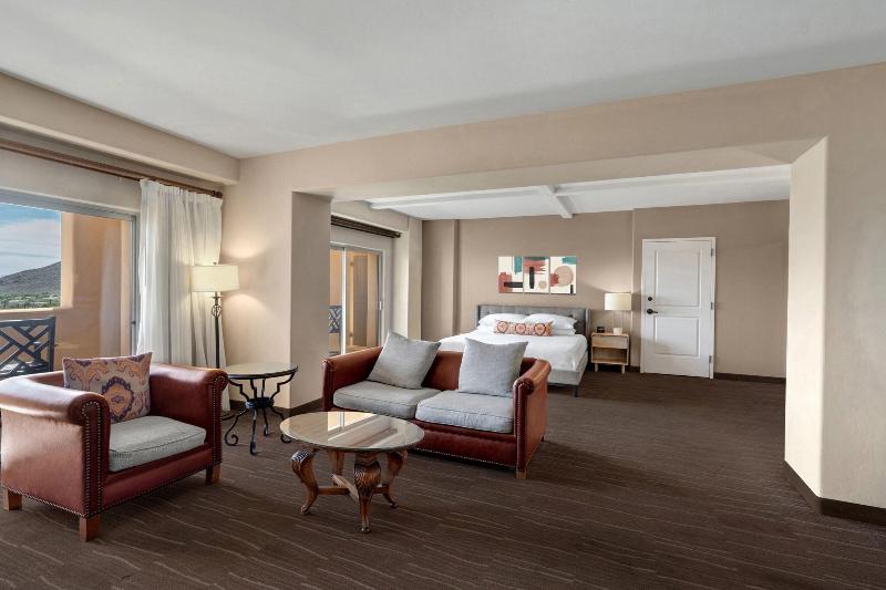 מיטת קינג בסוויטה, Jw Marriott Tucson Starr Pass Resort