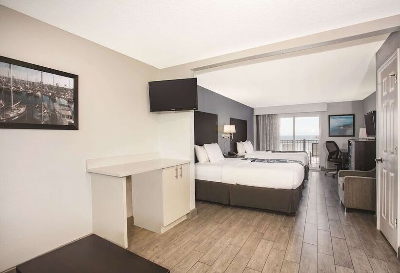 سوییت با چشم‌انداز دریا, La Quinta By Wyndham Oceanfront Daytona Beach