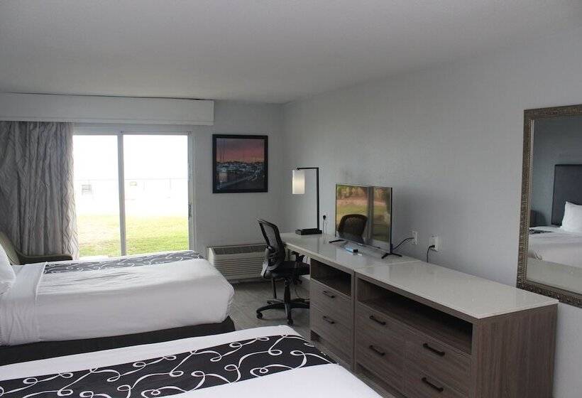سوییت با چشم‌انداز دریا, La Quinta By Wyndham Oceanfront Daytona Beach