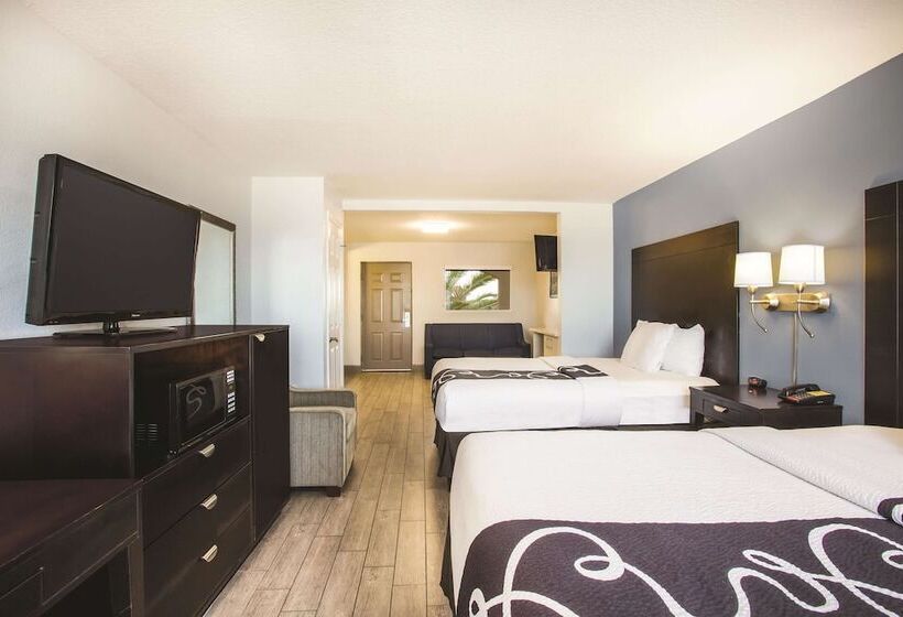 سوییت با چشم‌انداز دریا, La Quinta By Wyndham Oceanfront Daytona Beach