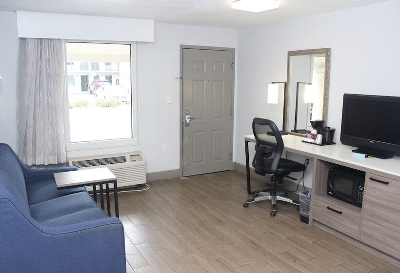 مجموعه ویستا شهر, La Quinta By Wyndham Oceanfront Daytona Beach