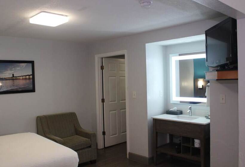 مجموعه ویستا شهر, La Quinta By Wyndham Oceanfront Daytona Beach