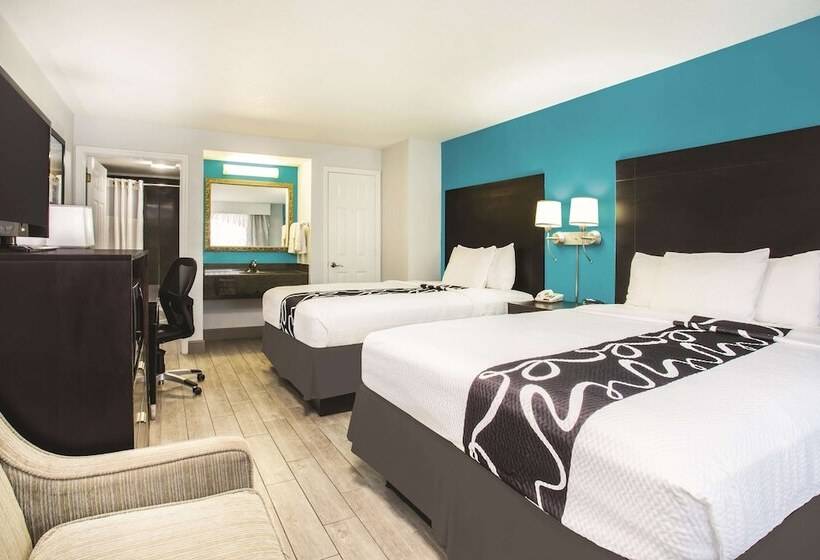 اتاق استاندارد با 2 تخت دوبل, La Quinta By Wyndham Oceanfront Daytona Beach