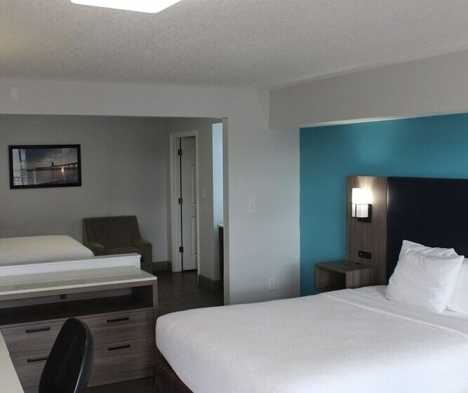 مجموعه ویستا شهر, La Quinta By Wyndham Oceanfront Daytona Beach