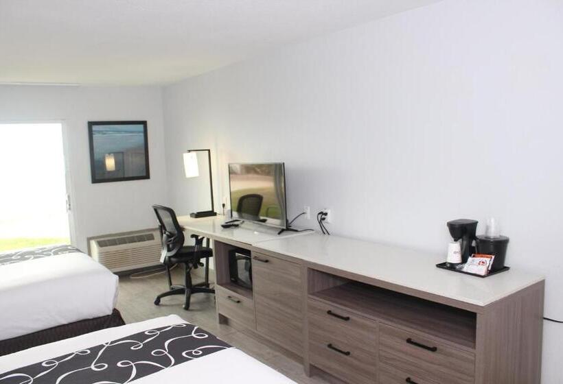 اتاق استاندارد با چشم‌انداز دریا, La Quinta By Wyndham Oceanfront Daytona Beach
