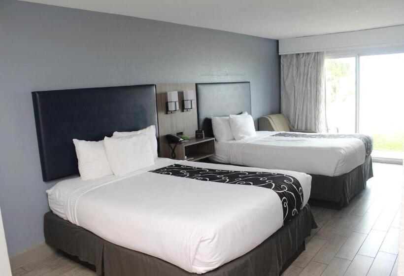 سوییت با چشم‌انداز دریا, La Quinta By Wyndham Oceanfront Daytona Beach