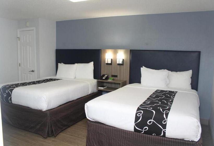 مجموعه ویستا شهر, La Quinta By Wyndham Oceanfront Daytona Beach