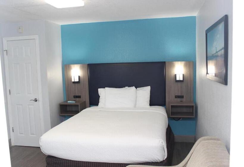 مجموعه ویستا شهر, La Quinta By Wyndham Oceanfront Daytona Beach