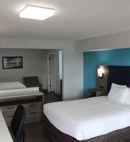 مجموعه ویستا شهر, La Quinta By Wyndham Oceanfront Daytona Beach