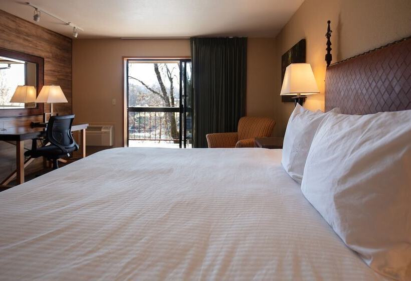 Номер Deluxe, Riverside Inn