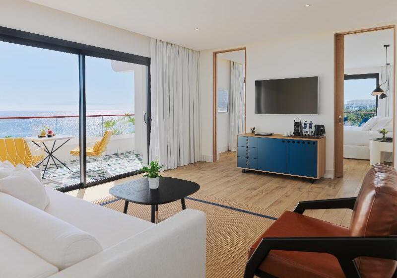 Номер Премиум, Riverside Inn