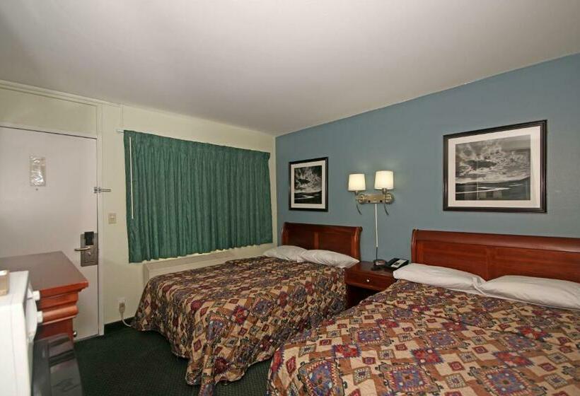اتاق استاندارد با 2 تخت دوبل, Royal Inn And Suites Charlotte Airport