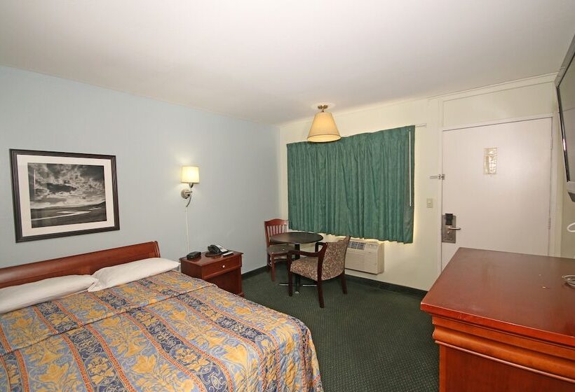 اتاق استاندارد, Royal Inn And Suites Charlotte Airport