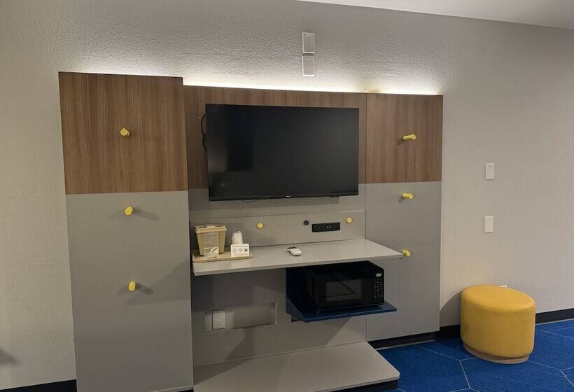 스위트, Microtel Inn And Suites Independence