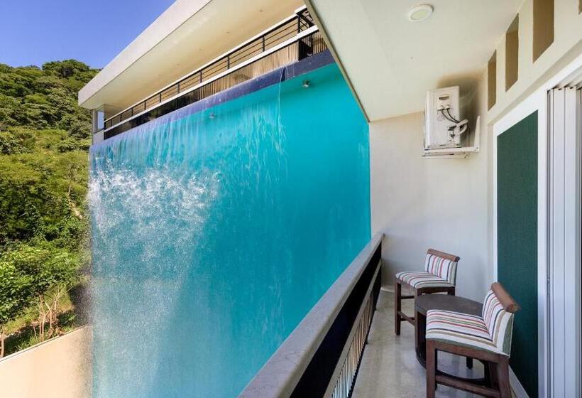 سوئیت با تخت بزرگ, South Shore Villa Armonia Luxury Boutique