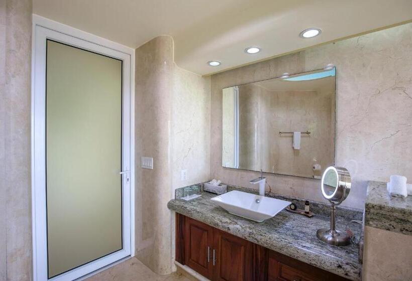 سوئیت با تخت بزرگ, South Shore Villa Armonia Luxury Boutique