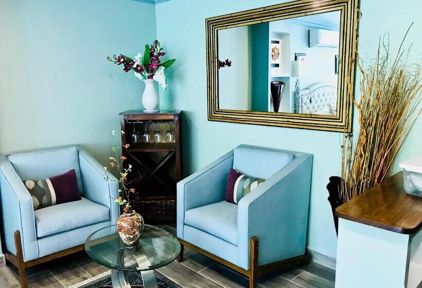 سوییت با استخر, South Shore Villa Armonia Luxury Boutique
