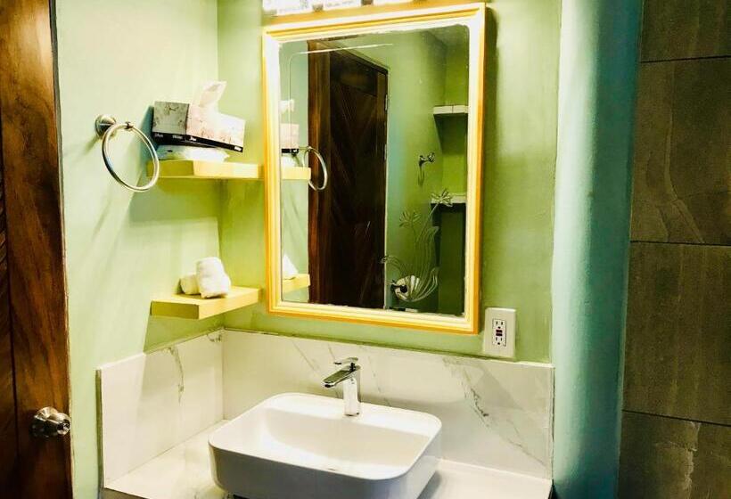 سوئیت با وان آب گرم, South Shore Villa Armonia Luxury Boutique