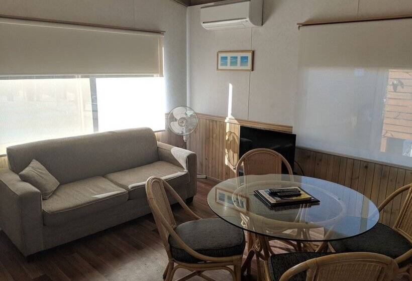 오두막, Bega Village Motor Inn