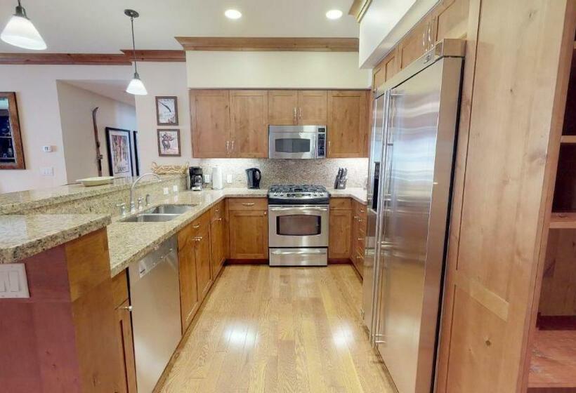 Дом 4 Спальни, Countryside At Snowmass   Coraltree Residence Collection