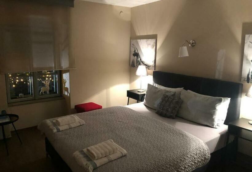 اتاق استاندارد, Postel Hostel