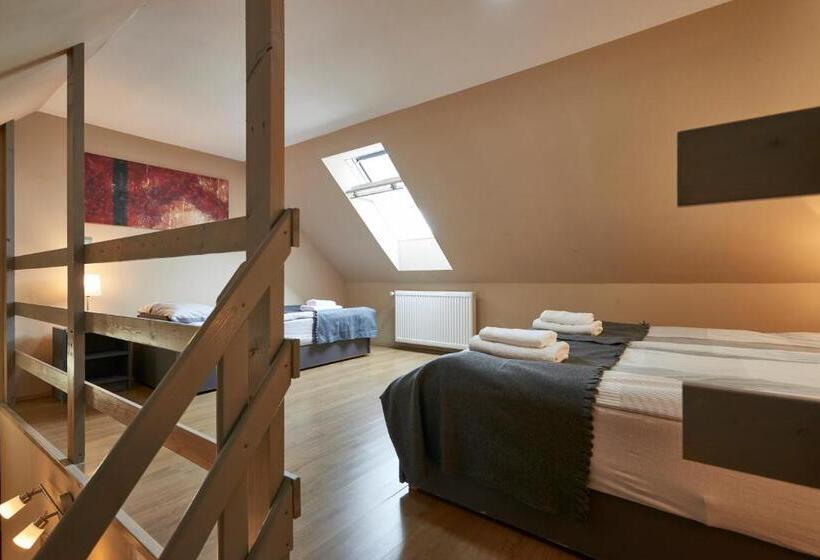 Economy Quadruple Room, Postel Hostel