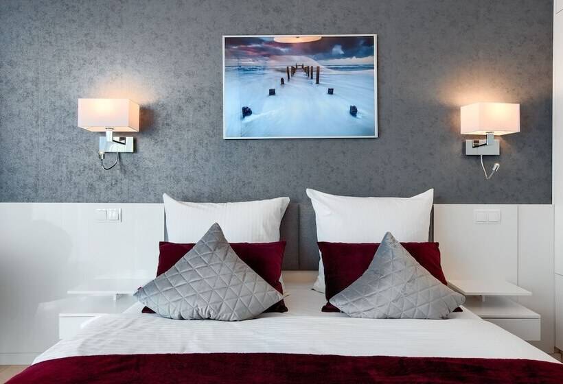 Апартаменты Deluxe 1 Спальня Боковой Вид на Море, Dune Resort Mielno   C