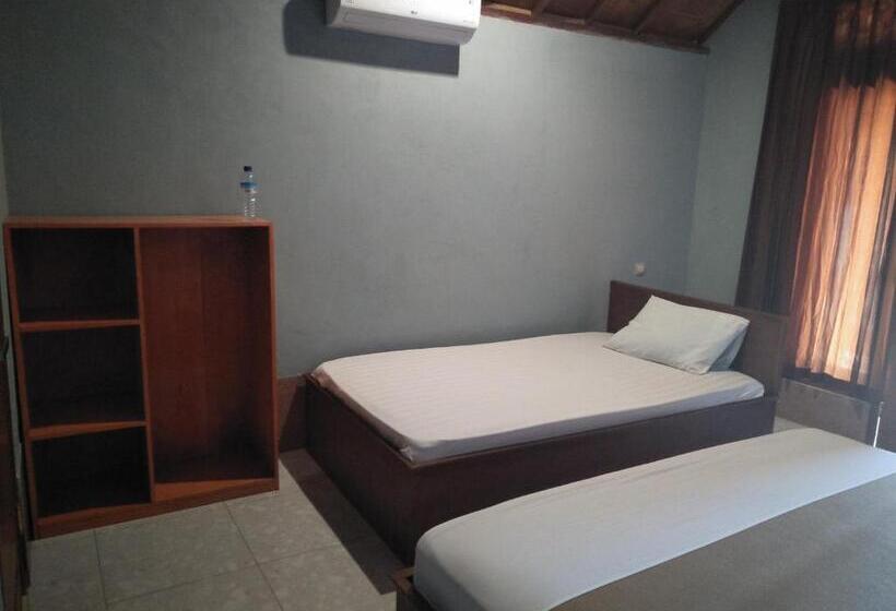 Семейный Номер, Dinoyin Bungalows
